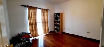 Venta de Bella Casa en Escazú. RAH 25-1430