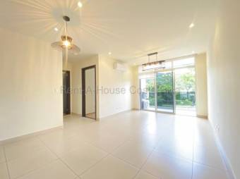 Alquiler de Apartamento Moderno y Confortable en Santa Ana-Centro. RAH 27-664