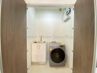 Alquiler de Apartamento Moderno y Confortable en Santa Ana-Centro. RAH 27-664