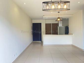 Alquiler de Apartamento Moderno y Confortable en Santa Ana-Centro. RAH 27-664