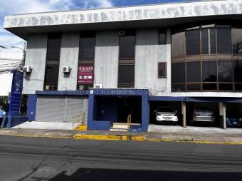 Alquiler de Local Comercial en Edificio María Luisa, San José. RAH 27-659