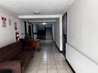 Alquiler de Local Comercial en Edificio María Luisa, San José. RAH 27-659