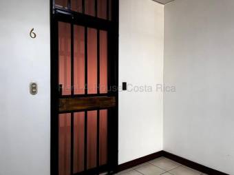 Alquiler de Local Comercial en Edificio María Luisa, San José. RAH 27-659