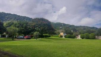 Se vende lote en Piedades Santa Ana 27-676