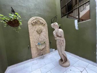 Se vende casa en Sanchez Curridabat 27-654