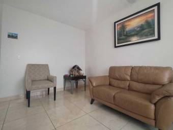 Se vende casa en Sabanilla Montes de Oca 27-675