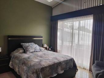 Se vende casa en Sabanilla Montes de Oca 27-675