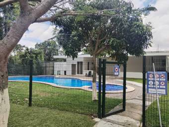 Se vende casa en Sabanilla Montes de Oca 27-675