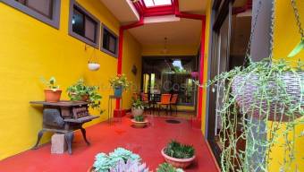 Se vende casa en Vásquez de Coronado San José 27-651