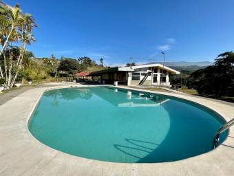 Se vende lote en Paraíso Cartago 27-670