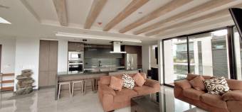 Venta de penthouse de lujo con vista al Valle Central en Curridabat #25-2048 GS