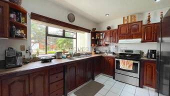 Venta de Casa en Ulloa-Heredia. RAH 27-623