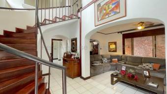 Venta de Casa en Ulloa-Heredia. RAH 27-623