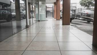 Se alquila local comercial en San Antonio Belén 27-696