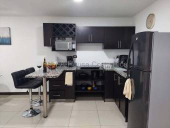 Se alquila apartamento en Ulloa Heredia 27-518