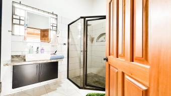 Venta de Casa en Pérez Zeledón. RAH 27-695