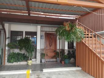 Venta de proyecto con 20 apartamentos y 3 locales comerciales en Heredia #26-549 GS