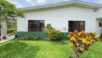 Venta casa esquinera, independiente, un nivel Escazú