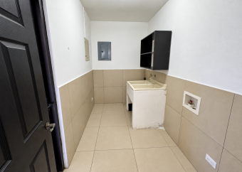 Two-story house for sale in a gated community in Lagunilla, Ulloa, Heredia. Bank-owned property. Two-story house for sale in a gated community in Lagunilla, Ulloa, Heredia. Bank-owned property.