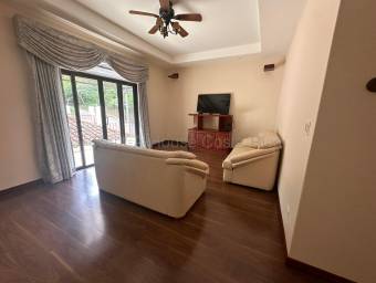 Venta de casa colonial moderna amueblada en Ciudad Colón #27-566 GS
