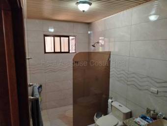 Casa moderna en terreno amplio y piscina EN VENTA #26-1597 GS