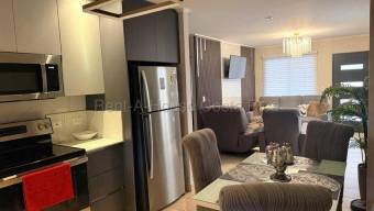 Venta de Casa AMUEBLADA en La Guácima de Alajuela. RAH 27-582