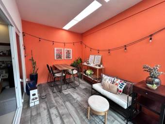 Venta de Casa en Santa Ana, San José. RAH 27-588