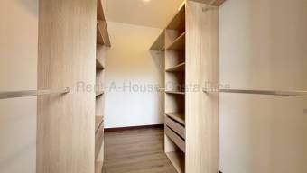 Venta de PENTHOUSE en San Rafael de Escazú. RAH 27-698