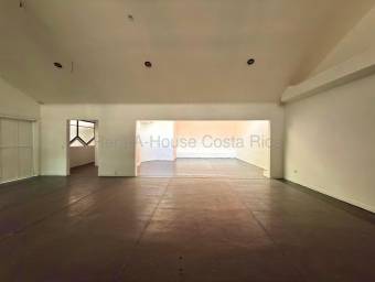 Se alquila local comercial en San Rafael Escazú 27-725