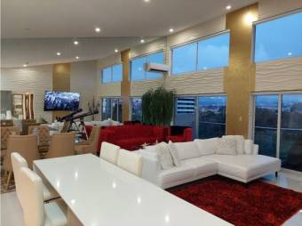 ALQUILER DE PENTHOUSE, RHOMOSER, CONDOMINIO PARADISUS