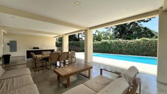 Venta de PENTHOUSE AMUEBLADO en San Rafael de Escazú. RAH 27-702