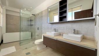 Venta de PENTHOUSE AMUEBLADO en San Rafael de Escazú. RAH 27-702