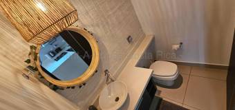 Se alquila apartamento en Santa Ana San José 27-476