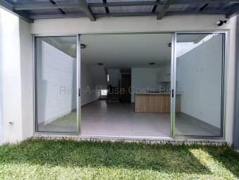 Se alquila casa en San Vicente Santo Domingo 27-465