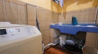 Se vende casa en Heredia Centro 27-356