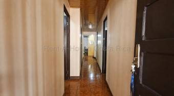 Se vende casa en Heredia Centro 27-356