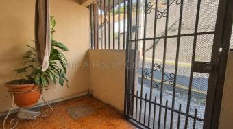 Se vende casa en Heredia Centro 27-356
