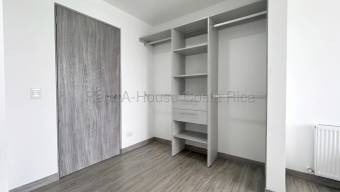 Se vende apartamento en San Rafael Escazú 27-762