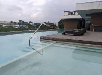 Se vende apartamento en San Rafael Escazú 27-762