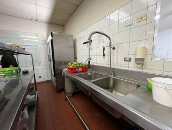 Venta de propiedad comercial ideal para restaurante y eventos #27-111 GS, $ 1,300,000, 5, San José, Santa Ana