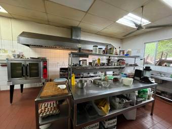 Venta de propiedad comercial ideal para restaurante y eventos #27-111 GS, $ 1,300,000, 5, San José, Santa Ana