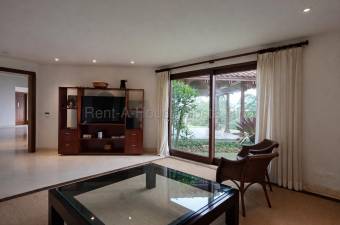 Venta de residencia de lujo con vistas al golf y lago en Granadilla #26-1500 GS Venta de residencia de lujo con vistas al golf y lago en Granadilla #26-1500 GS