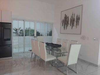 Venta de espectacular residencia contemporánea amueblada en Escazú #26-175 GS Venta de espectacular residencia contemporánea amueblada en Escazú #26-175 GS