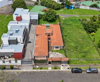 Casa de 1 planta en Lomas de Cariari, Heredia. Remate bancario.