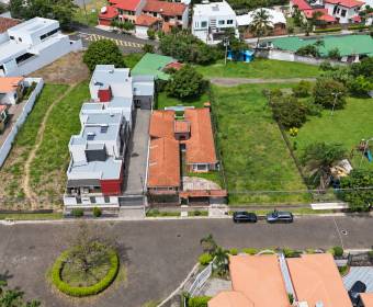 Casa de 1 planta en Lomas de Cariari, Heredia. Remate bancario.