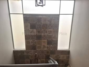 Se vende casa en Sabanilla Montes de Oca 27-778