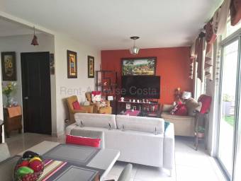 Se vende casa en Sabanilla Montes de Oca 27-778