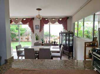 Se vende casa en Sabanilla Montes de Oca 27-778