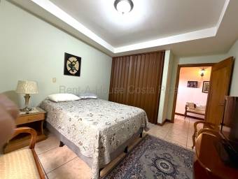 Venta de residencia con jardín interno en Curridabat #26-2159 GS