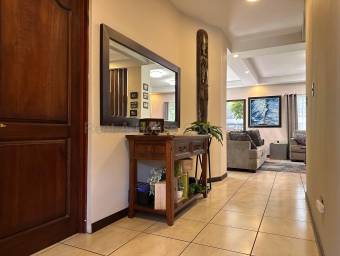 Venta de Casa en La Ribera de Belen. RAH 27-808